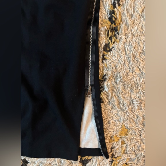 Rag and Bone Black Zipper Skirt - Picture 2 of 5